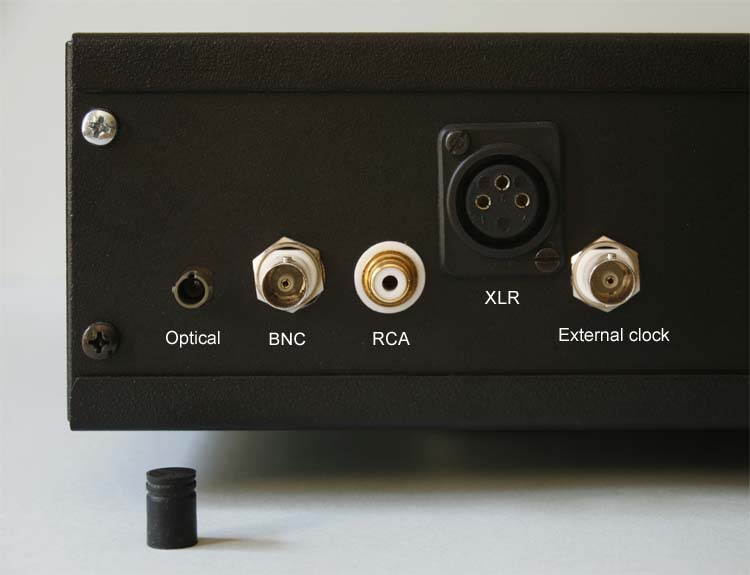 Jundac One DAC - Entres numriques et horloge externe pour minimiser le jitter